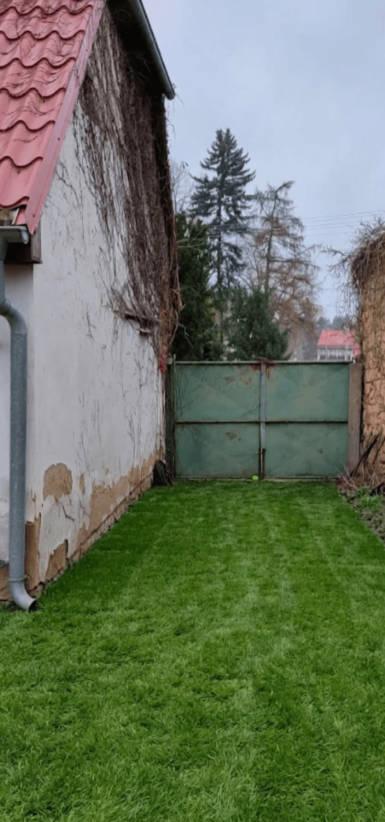 Predaj domu 74 m², pozemek 2.329 m², Hořesedly, Středočeský kraj Predaj domu 74 m², pozemek 2.329 m², Hořesedly, Středočeský kraj