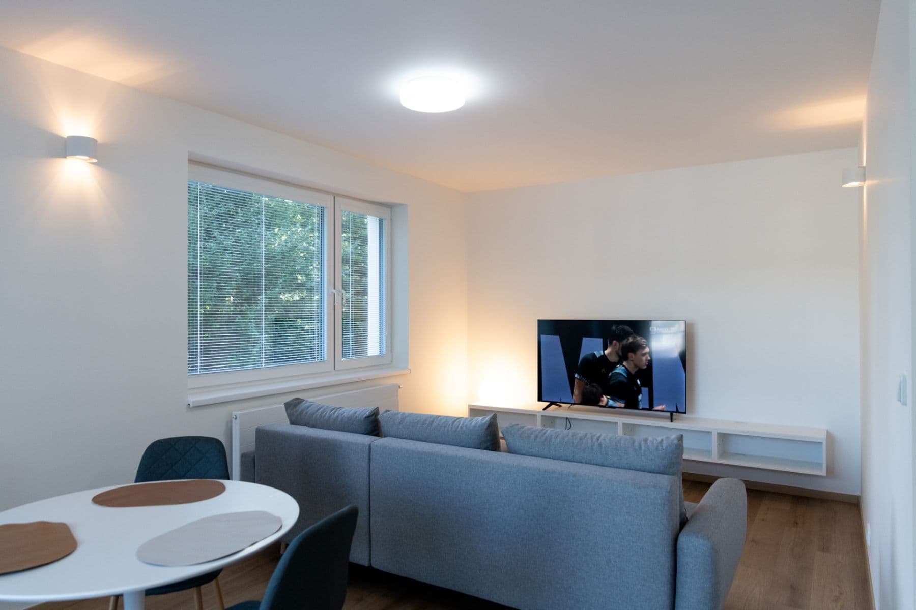 Prenájom bytu 2-izbový 65 m², Nad Stráněmi, Zlín, Zlínský kraj Prenájom bytu 2-izbový 65 m², Nad Stráněmi, Zlín, Zlínský kraj