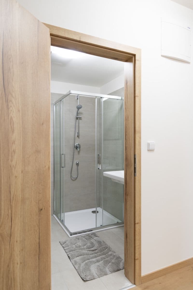 Prenájom bytu 2-izbový 65 m², Nad Stráněmi, Zlín, Zlínský kraj Prenájom bytu 2-izbový 65 m², Nad Stráněmi, Zlín, Zlínský kraj