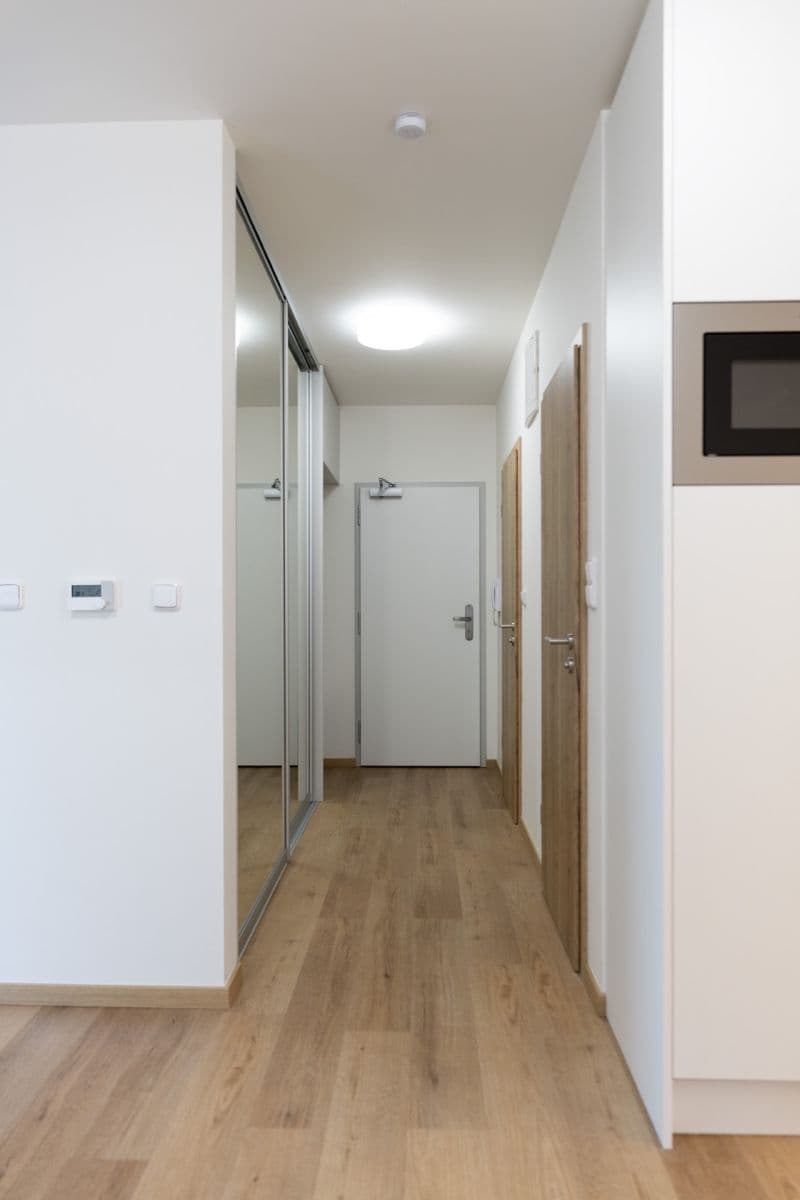 Prenájom bytu 2-izbový 65 m², Nad Stráněmi, Zlín, Zlínský kraj Prenájom bytu 2-izbový 65 m², Nad Stráněmi, Zlín, Zlínský kraj