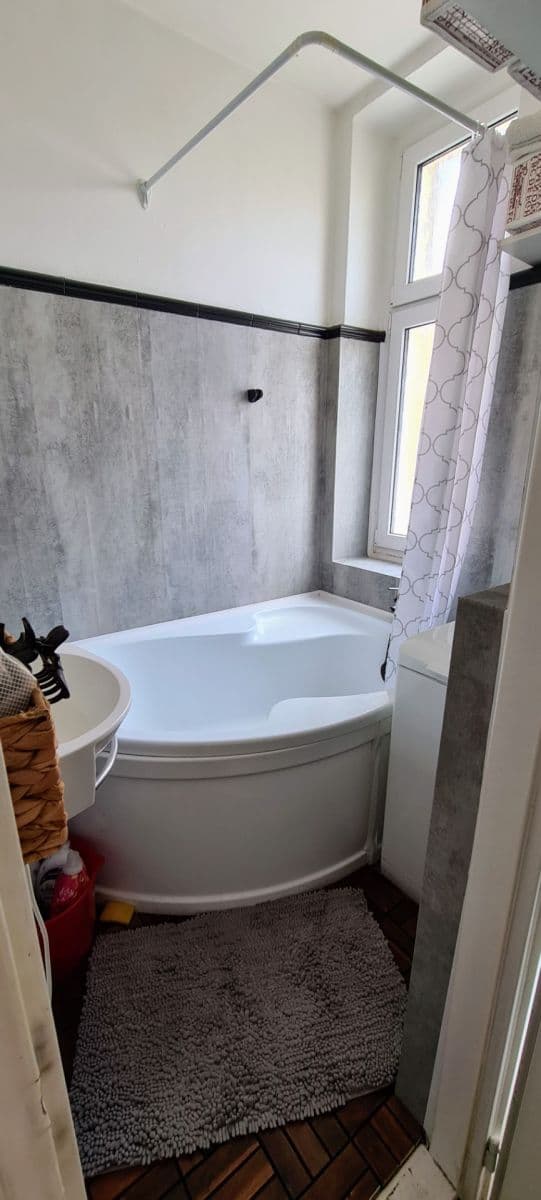 Prenájom bytu 3-izbový 69 m², Nuselská, Praha, Praha Prenájom bytu 3-izbový 69 m², Nuselská, Praha, Praha