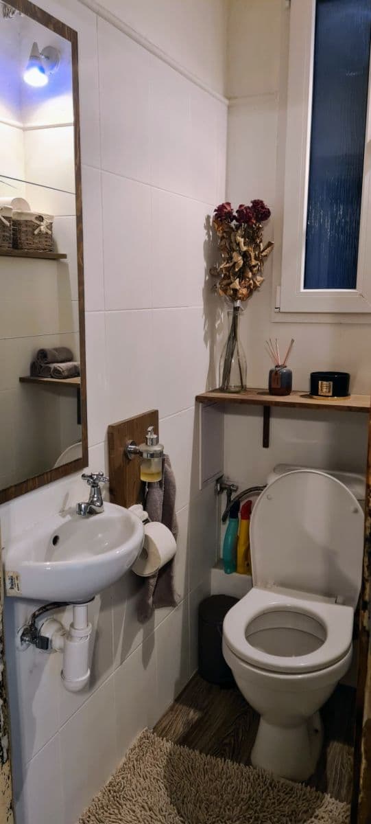 Prenájom bytu 3-izbový 69 m², Nuselská, Praha, Praha Prenájom bytu 3-izbový 69 m², Nuselská, Praha, Praha