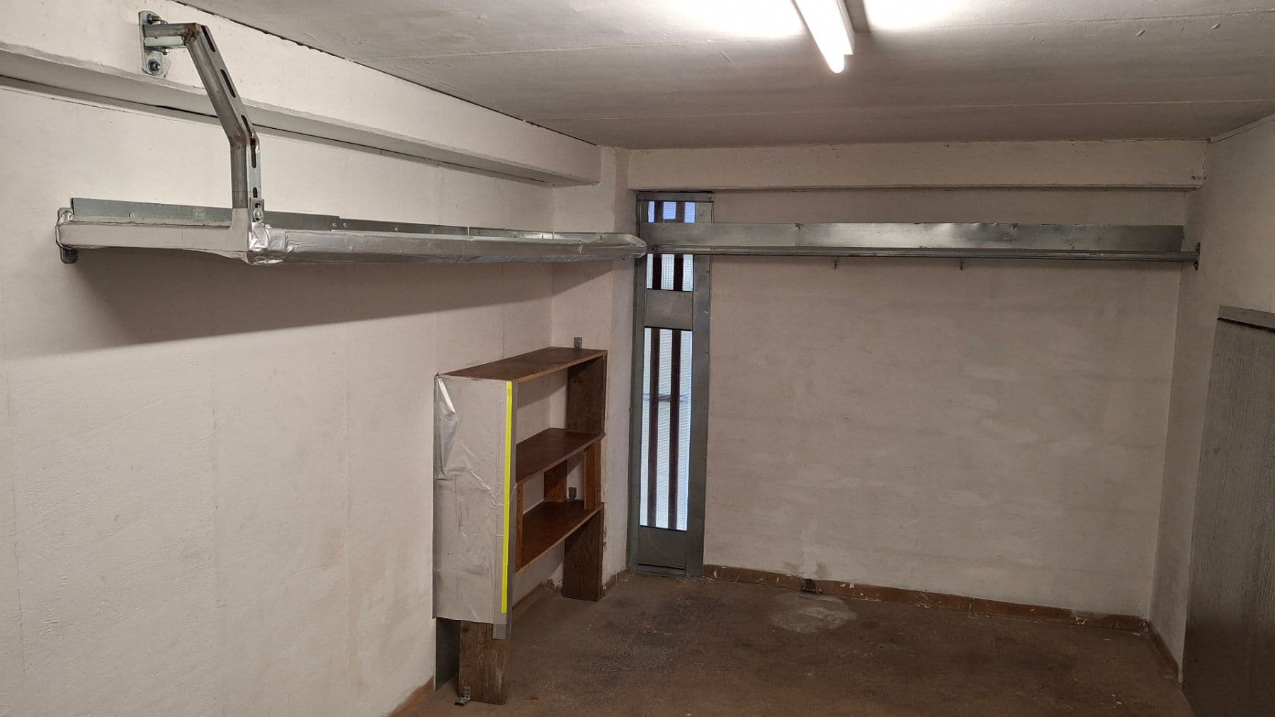 Predaj garáže 18 m², Pavrovského, Praha, Praha Predaj garáže 18 m², Pavrovského, Praha, Praha