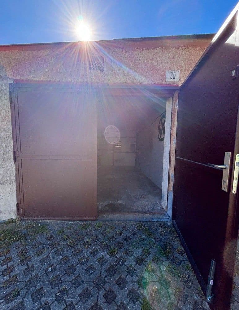 Predaj garáže 20 m², Nad Parkem, Praha, Praha Predaj garáže 20 m², Nad Parkem, Praha, Praha