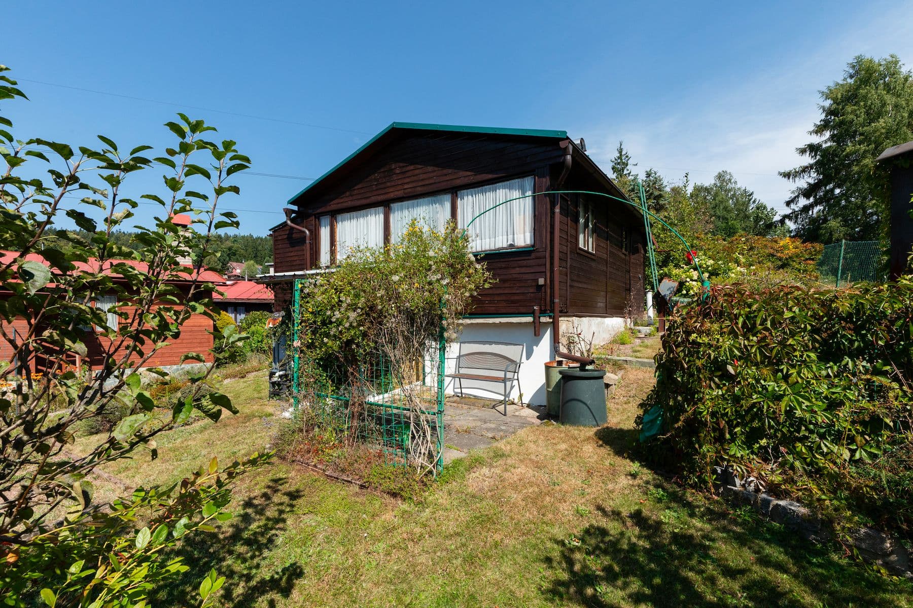 Predaj rekreačného objektu 25 m², pozemek 422 m², Pod Lesem, Jablonec nad Nisou, Liberecký kraj Predaj rekreačného objektu 25 m², pozemek 422 m², Pod Lesem, Jablonec nad Nisou, Liberecký kraj