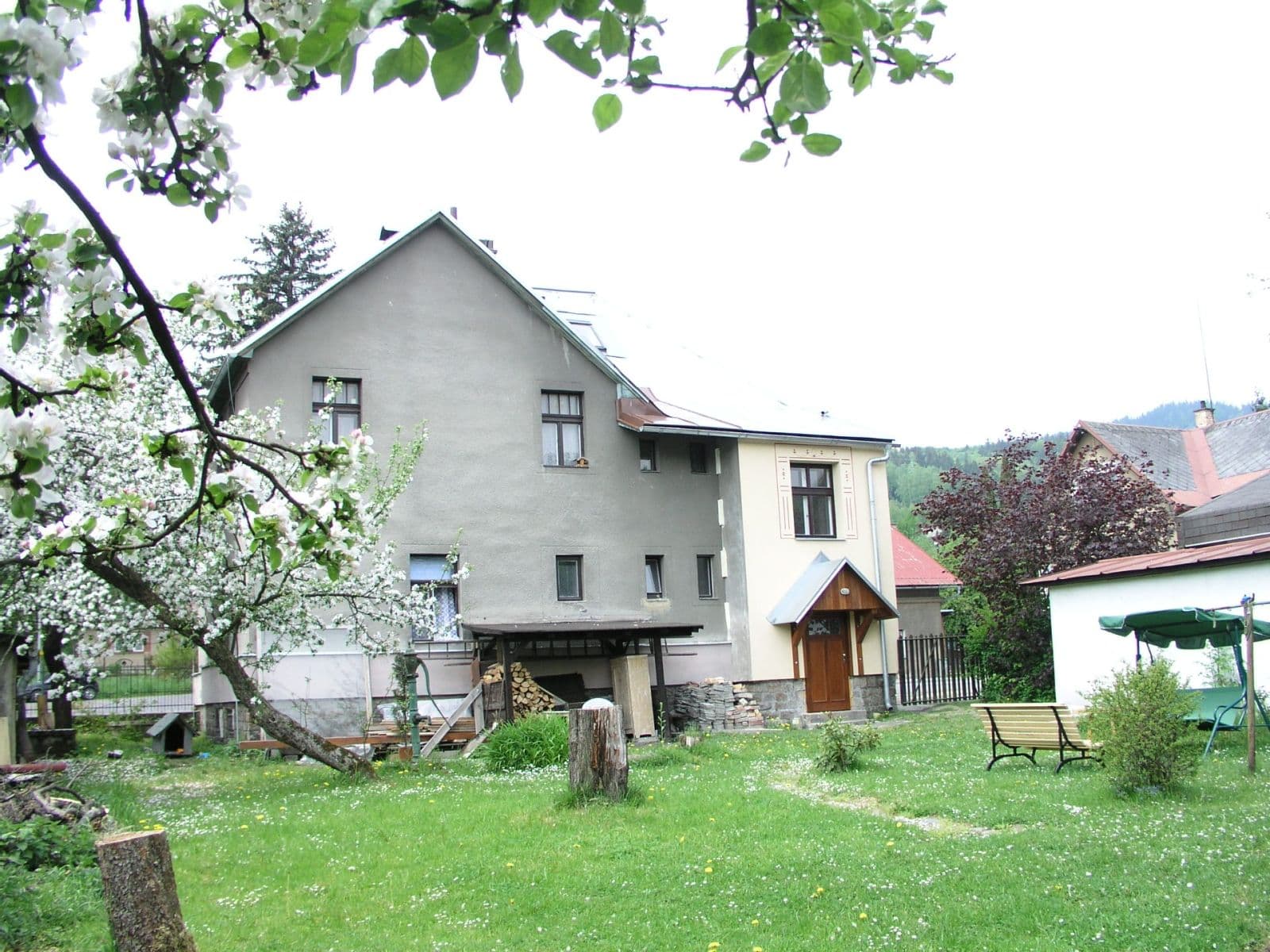 Prenájom bytu 2-izbový 68 m², Velké Hamry, Liberecký kraj Prenájom bytu 2-izbový 68 m², Velké Hamry, Liberecký kraj