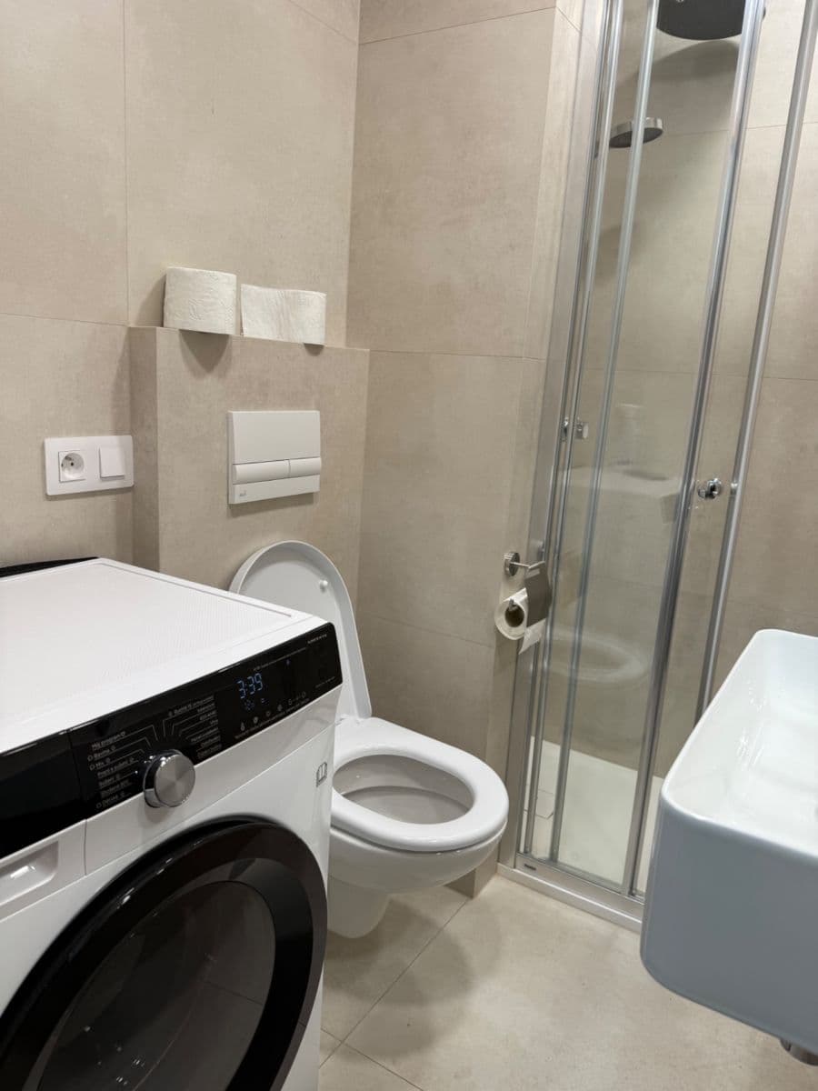 Prenájom bytu 1-izbový 24 m², Josefa Houdka, Praha, Praha Prenájom bytu 1-izbový 24 m², Josefa Houdka, Praha, Praha