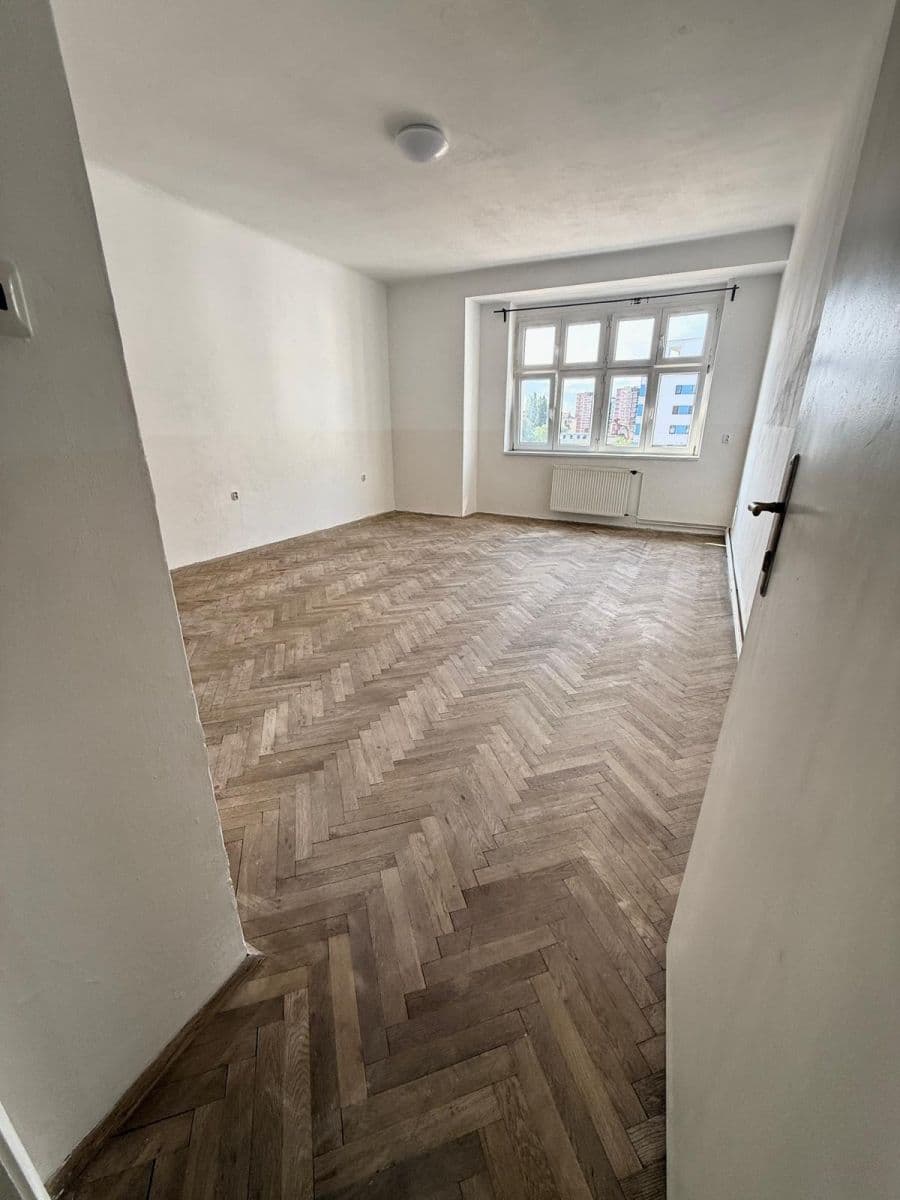 Prenájom bytu 4-izbový 138 m², Skořepka, Brno, Jihomoravský kraj Prenájom bytu 4-izbový 138 m², Skořepka, Brno, Jihomoravský kraj
