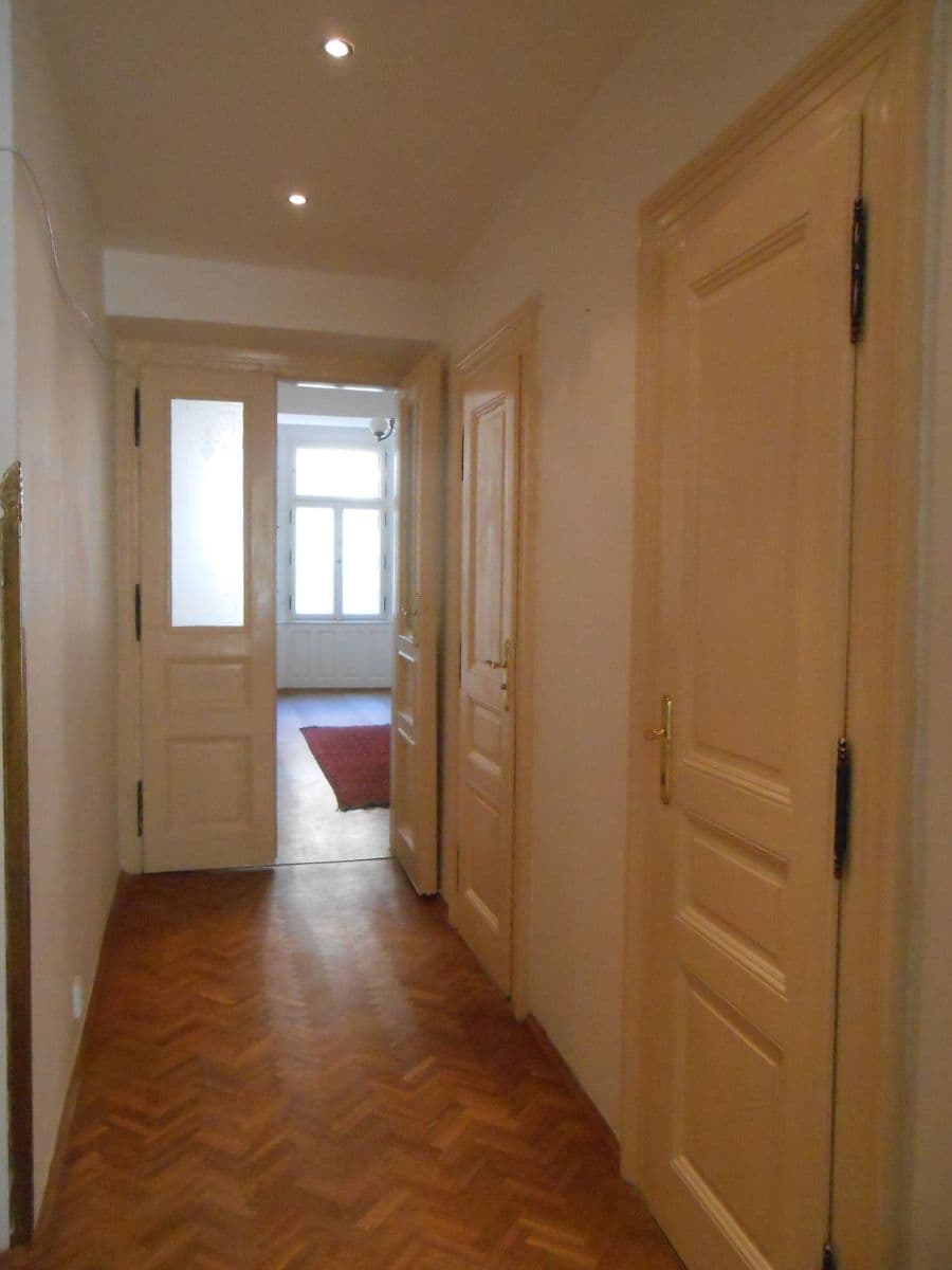 Prenájom bytu 2-izbový 79 m², U Milosrdných, Praha, Praha Prenájom bytu 2-izbový 79 m², U Milosrdných, Praha, Praha