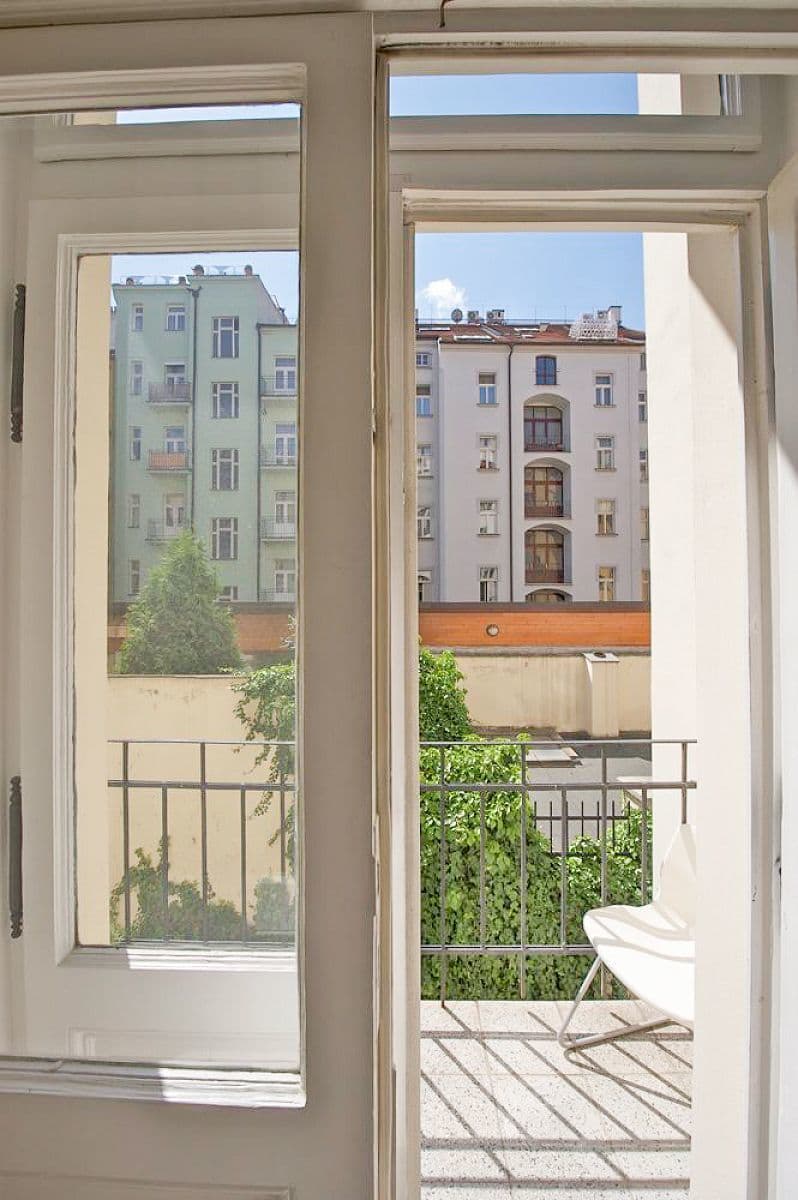 Prenájom bytu 2-izbový 79 m², U Milosrdných, Praha, Praha Prenájom bytu 2-izbový 79 m², U Milosrdných, Praha, Praha