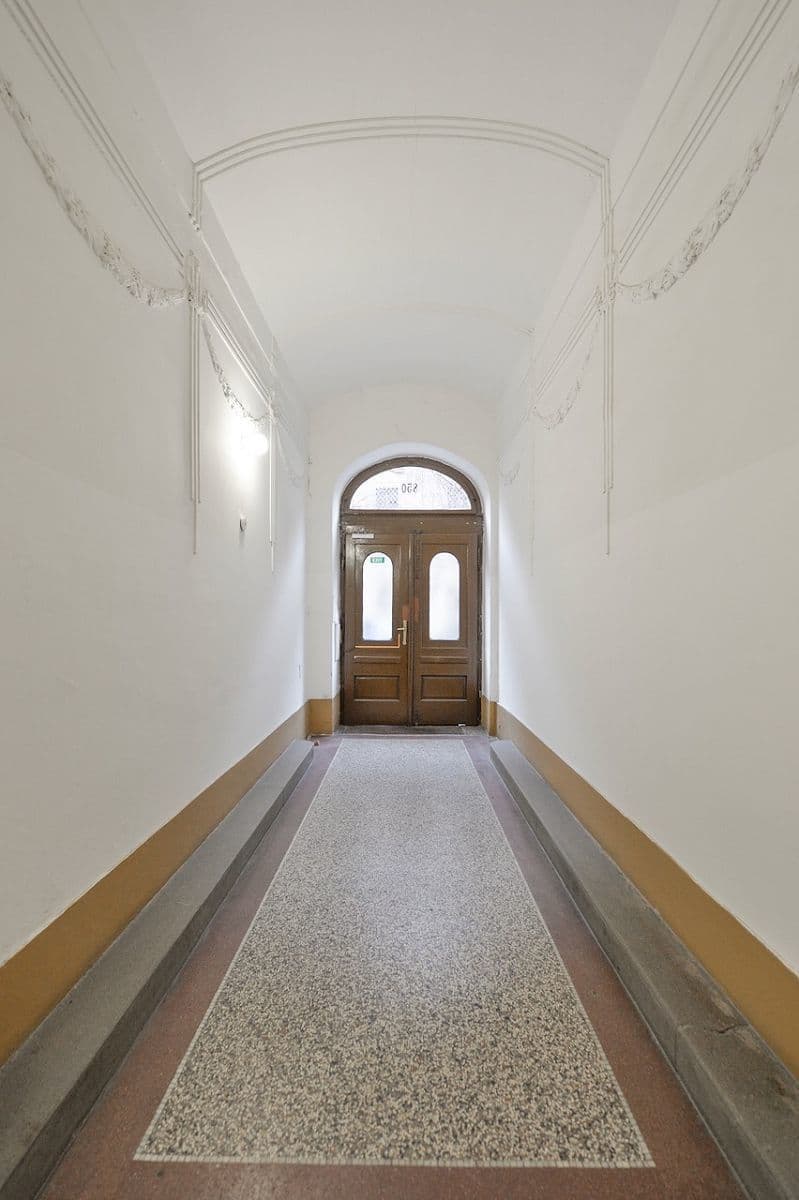 Prenájom bytu 2-izbový 79 m², U Milosrdných, Praha, Praha Prenájom bytu 2-izbový 79 m², U Milosrdných, Praha, Praha
