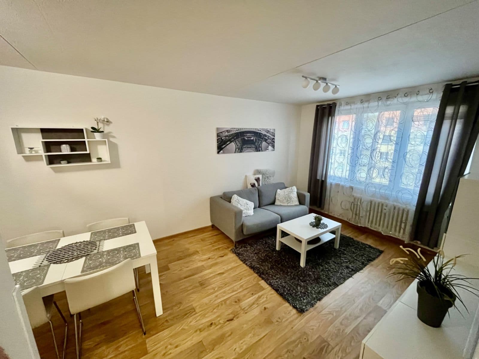 Prenájom bytu 2-izbový 47 m², Oblá, Brno, Jihomoravský kraj Prenájom bytu 2-izbový 47 m², Oblá, Brno, Jihomoravský kraj