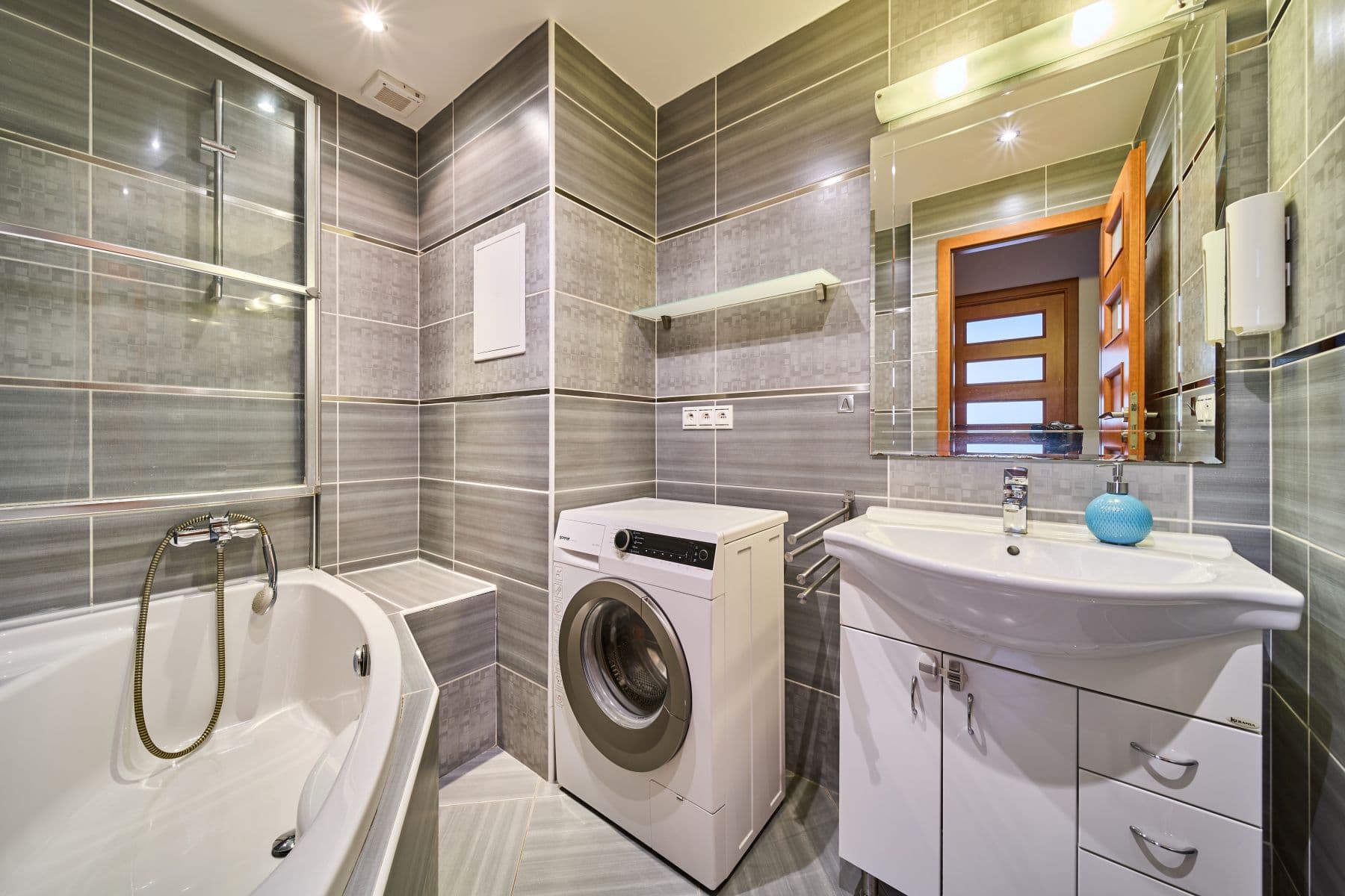 Prenájom bytu 3-izbový 67 m², Rimavské Soboty, Kolín, Středočeský kraj Prenájom bytu 3-izbový 67 m², Rimavské Soboty, Kolín, Středočeský kraj