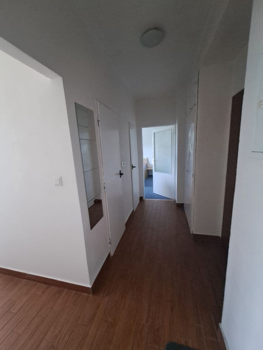 Prenájom bytu 2-izbový 56 m², Pospíšilova, Hradec Králové, Královéhradecký kraj Prenájom bytu 2-izbový 56 m², Pospíšilova, Hradec Králové, Královéhradecký kraj
