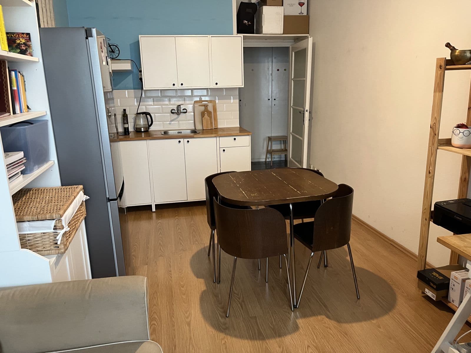 Prenájom bytu 41 m², Kouřimská, Praha, Praha Prenájom bytu 41 m², Kouřimská, Praha, Praha
