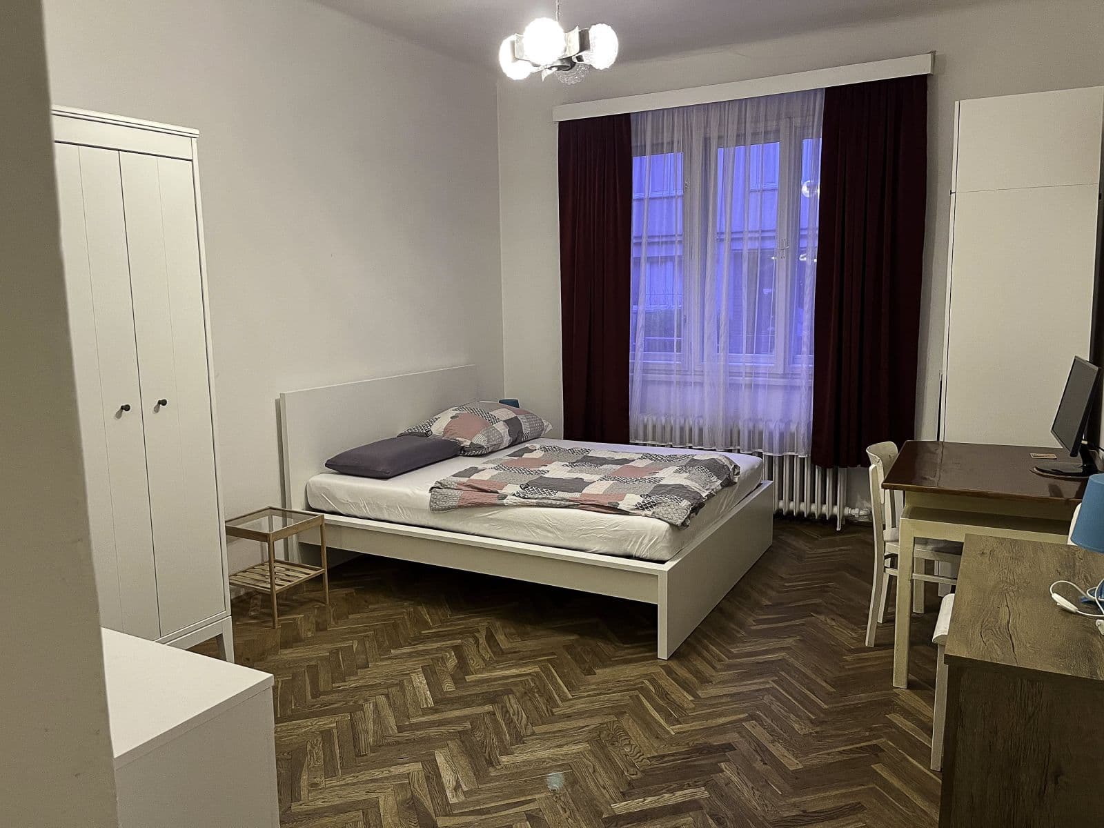 Prenájom bytu 41 m², Kouřimská, Praha, Praha Prenájom bytu 41 m², Kouřimská, Praha, Praha