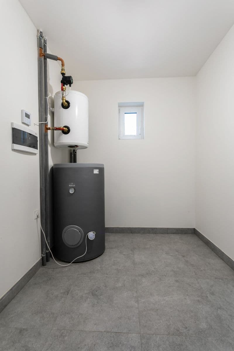 Predaj domu 159 m², pozemek 879 m², U Lesíka, Nová Ves, Středočeský kraj Predaj domu 159 m², pozemek 879 m², U Lesíka, Nová Ves, Středočeský kraj