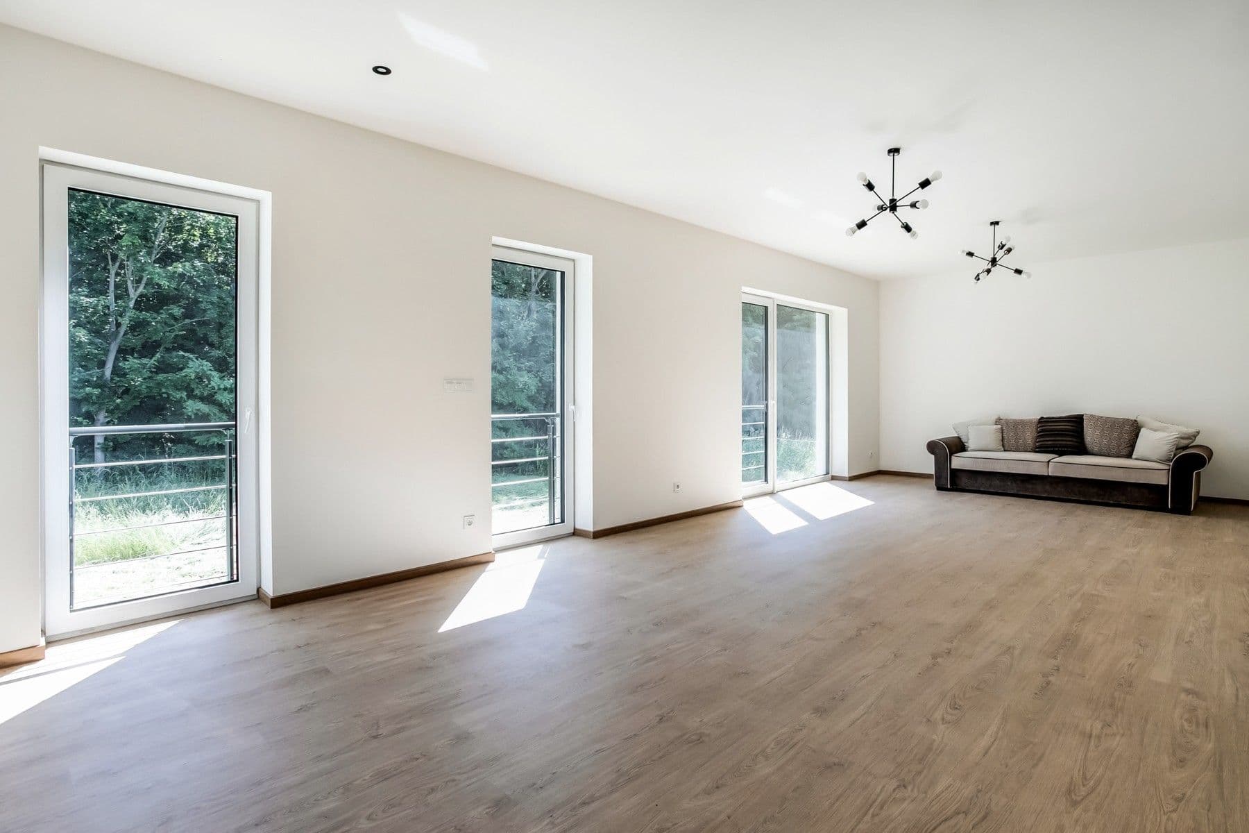 Predaj domu 159 m², pozemek 879 m², U Lesíka, Nová Ves, Středočeský kraj Predaj domu 159 m², pozemek 879 m², U Lesíka, Nová Ves, Středočeský kraj