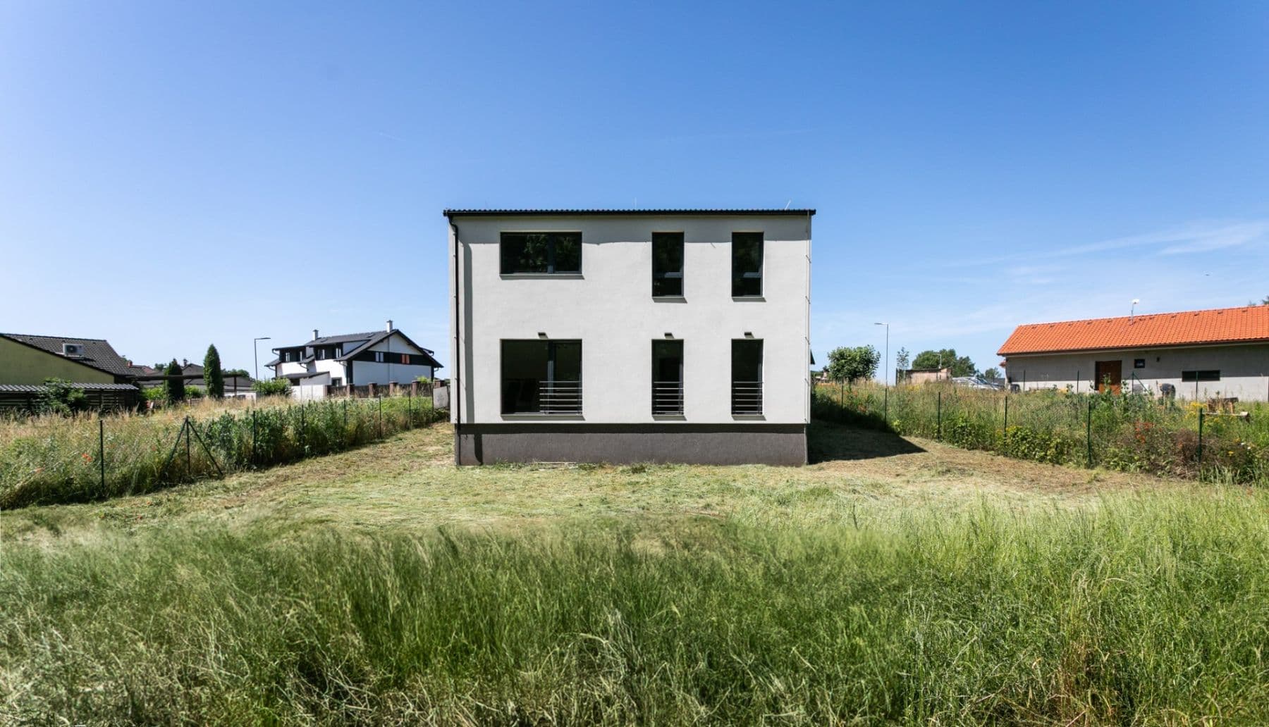 Predaj domu 159 m², pozemek 879 m², U Lesíka, Nová Ves, Středočeský kraj Predaj domu 159 m², pozemek 879 m², U Lesíka, Nová Ves, Středočeský kraj