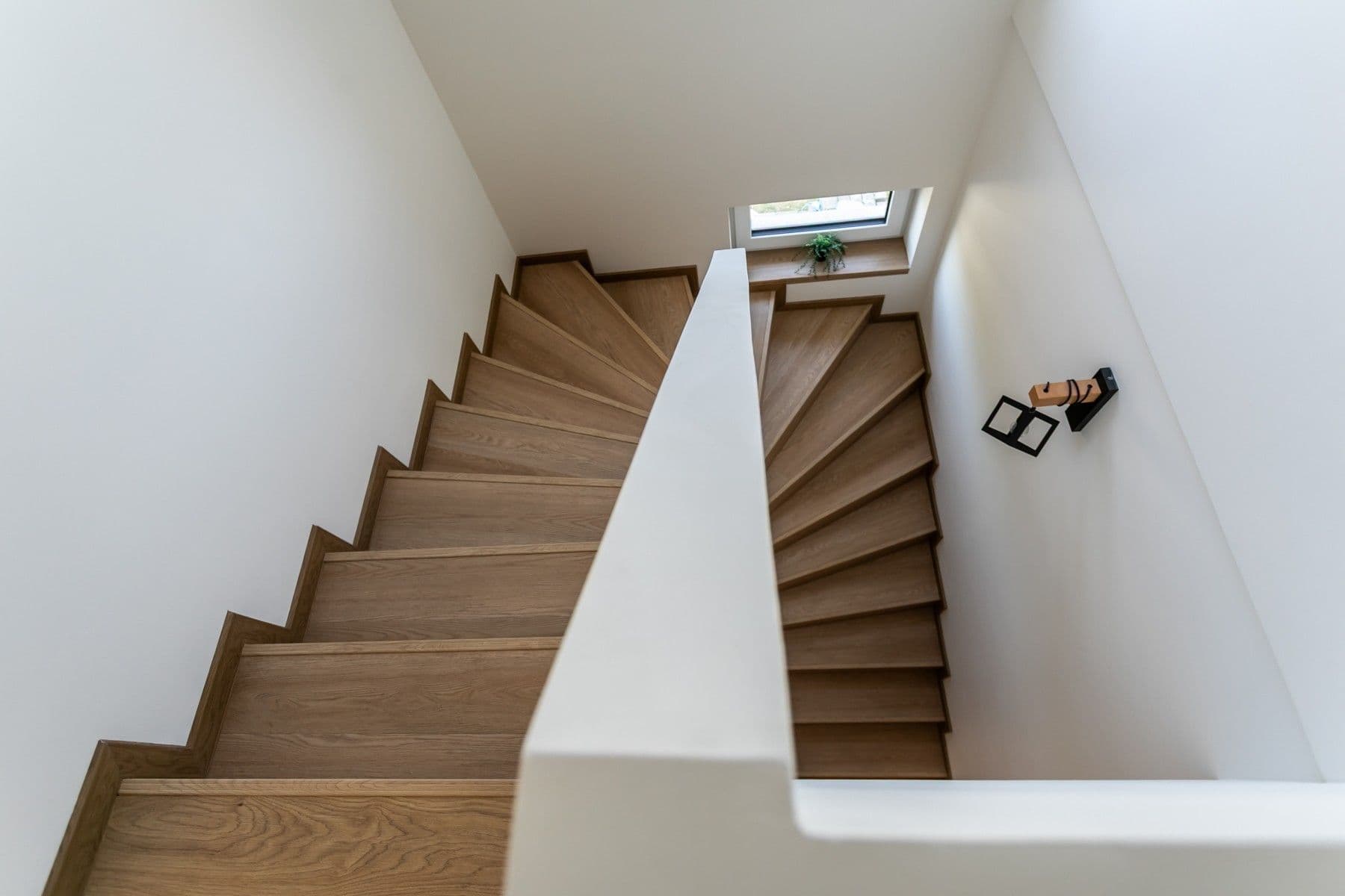 Predaj domu 159 m², pozemek 879 m², U Lesíka, Nová Ves, Středočeský kraj Predaj domu 159 m², pozemek 879 m², U Lesíka, Nová Ves, Středočeský kraj