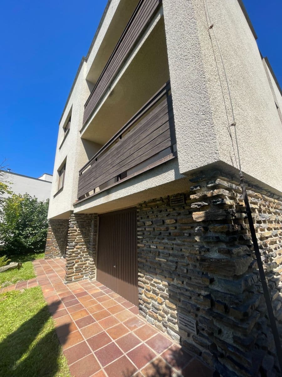 Prenájom domu 260 m², pozemek 132 m², Jabloňová, Rudolfov, Jihočeský kraj Prenájom domu 260 m², pozemek 132 m², Jabloňová, Rudolfov, Jihočeský kraj