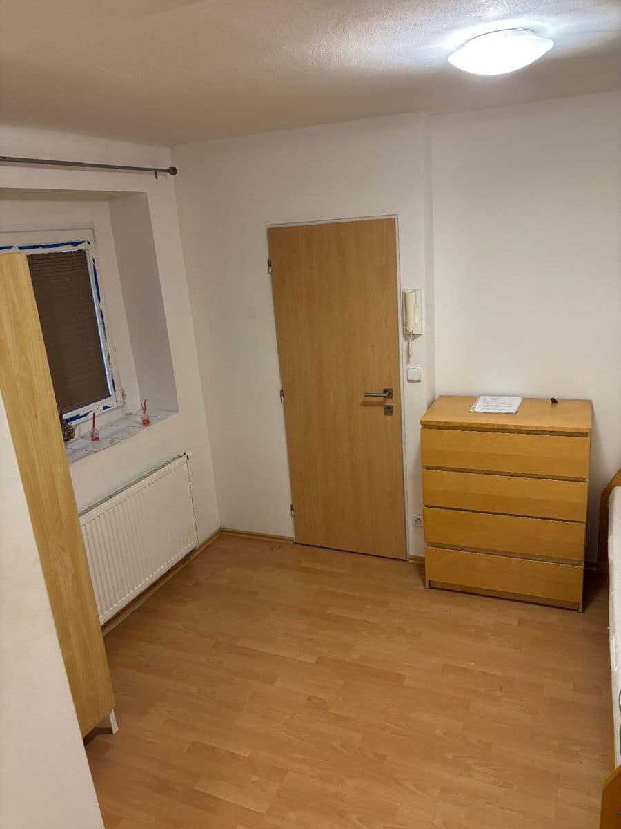 Prenájom bytu 1-izbový 21 m², Rohová, Praha, Praha Prenájom bytu 1-izbový 21 m², Rohová, Praha, Praha