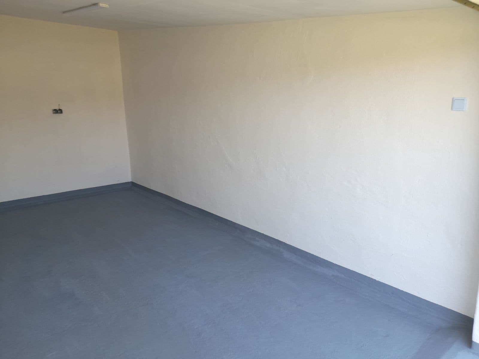 Predaj garáže 18 m², Plzeň, Plzeňský kraj Predaj garáže 18 m², Plzeň, Plzeňský kraj