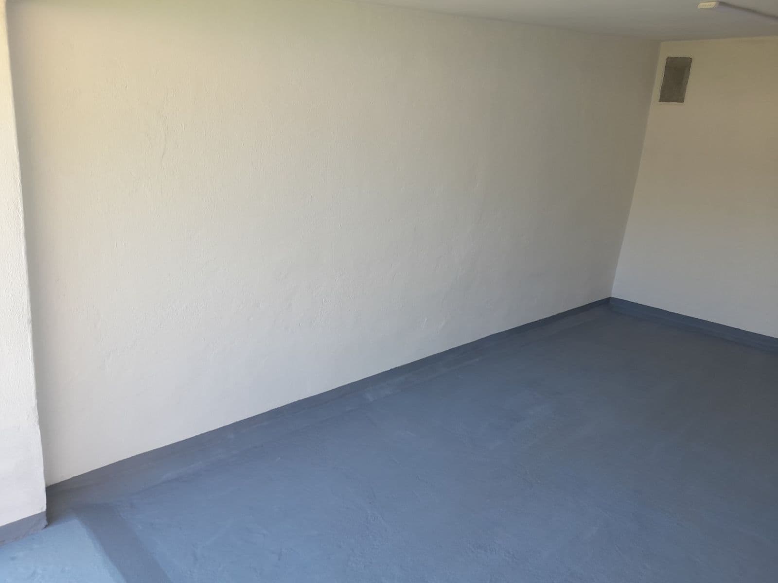 Predaj garáže 18 m², Plzeň, Plzeňský kraj Predaj garáže 18 m², Plzeň, Plzeňský kraj