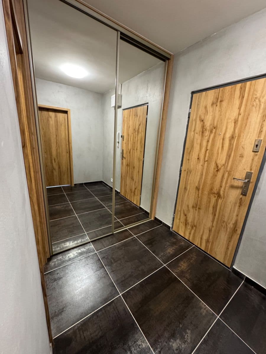 Prenájom bytu 2-izbový 41 m², Na Úlehli, Praha, Praha Prenájom bytu 2-izbový 41 m², Na Úlehli, Praha, Praha