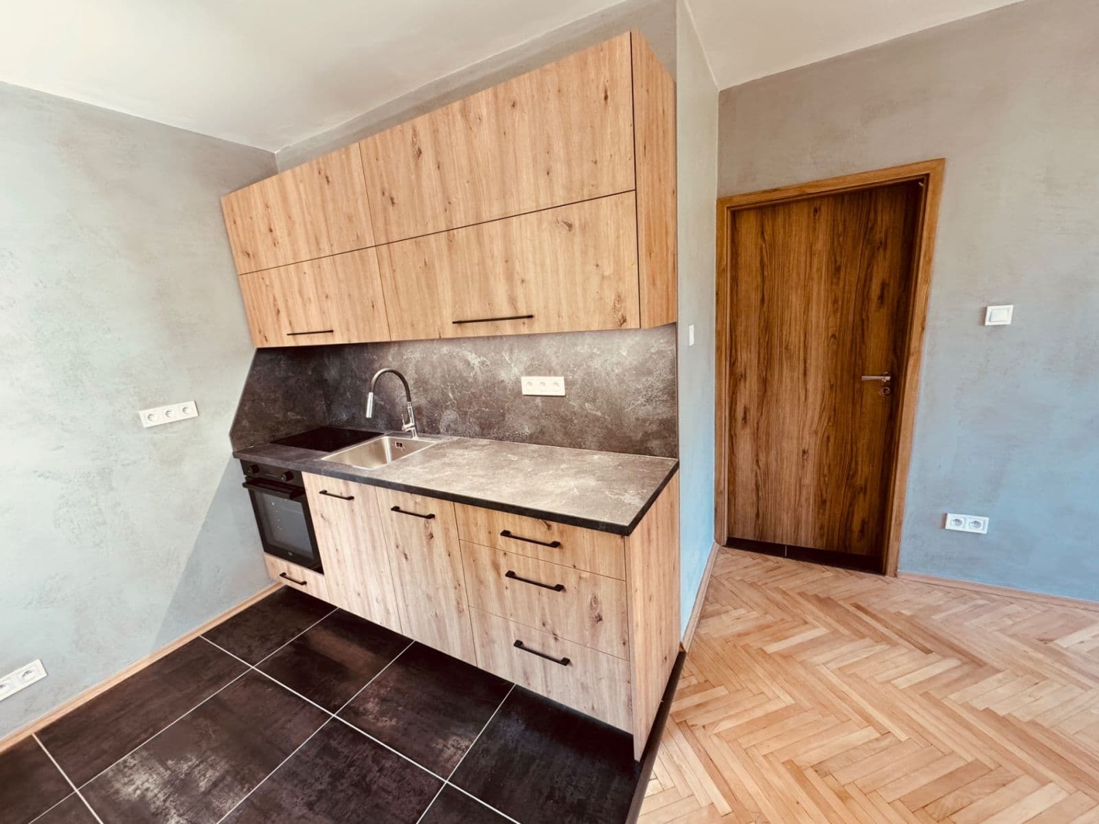 Prenájom bytu 2-izbový 41 m², Na Úlehli, Praha, Praha Prenájom bytu 2-izbový 41 m², Na Úlehli, Praha, Praha