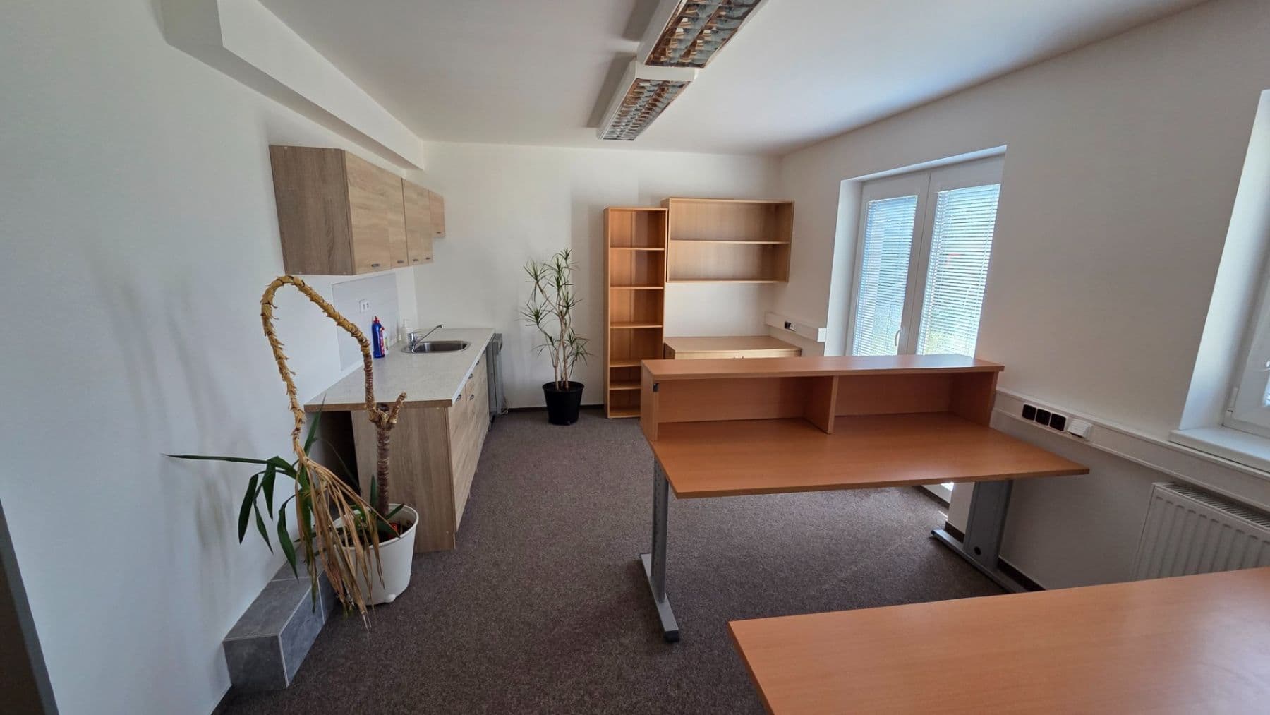 Prenájom kancelárie 85 m², Na Křivce, Praha, Praha Prenájom kancelárie 85 m², Na Křivce, Praha, Praha