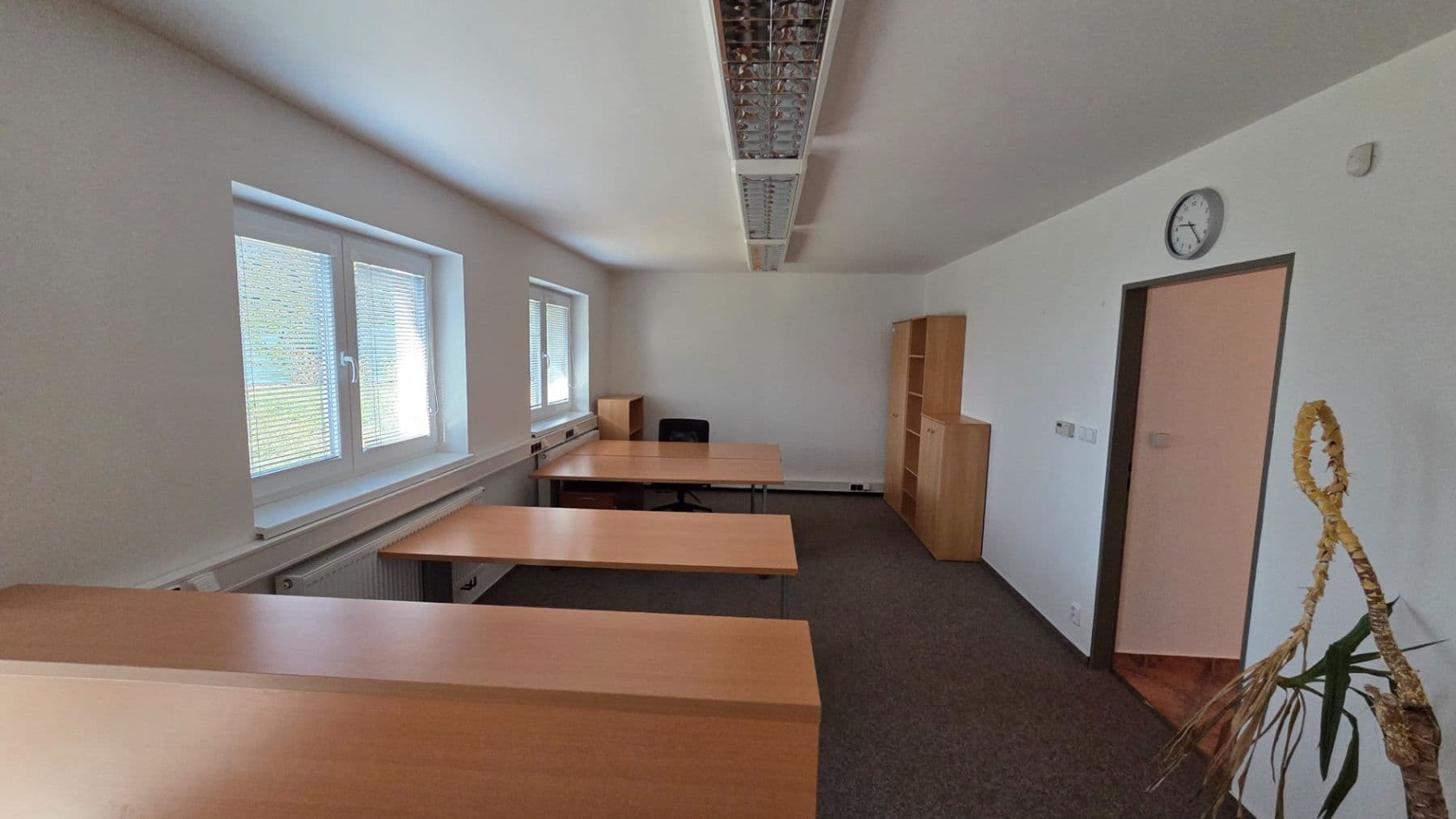 Prenájom kancelárie 85 m², Na Křivce, Praha, Praha Prenájom kancelárie 85 m², Na Křivce, Praha, Praha