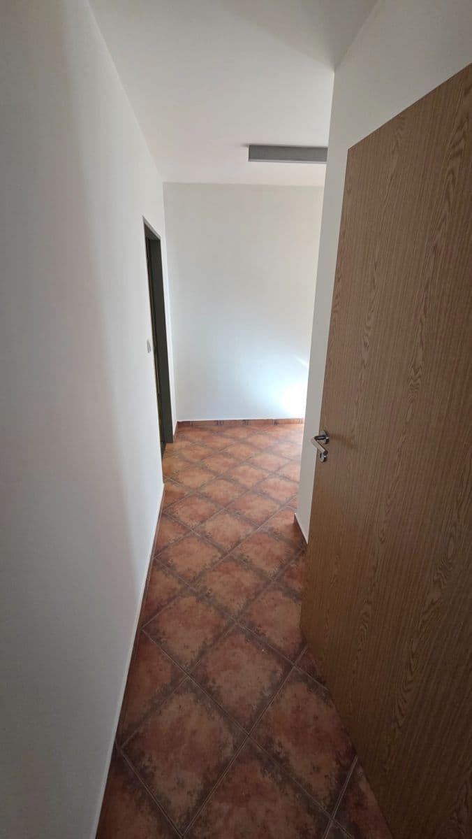 Prenájom kancelárie 85 m², Na Křivce, Praha, Praha Prenájom kancelárie 85 m², Na Křivce, Praha, Praha