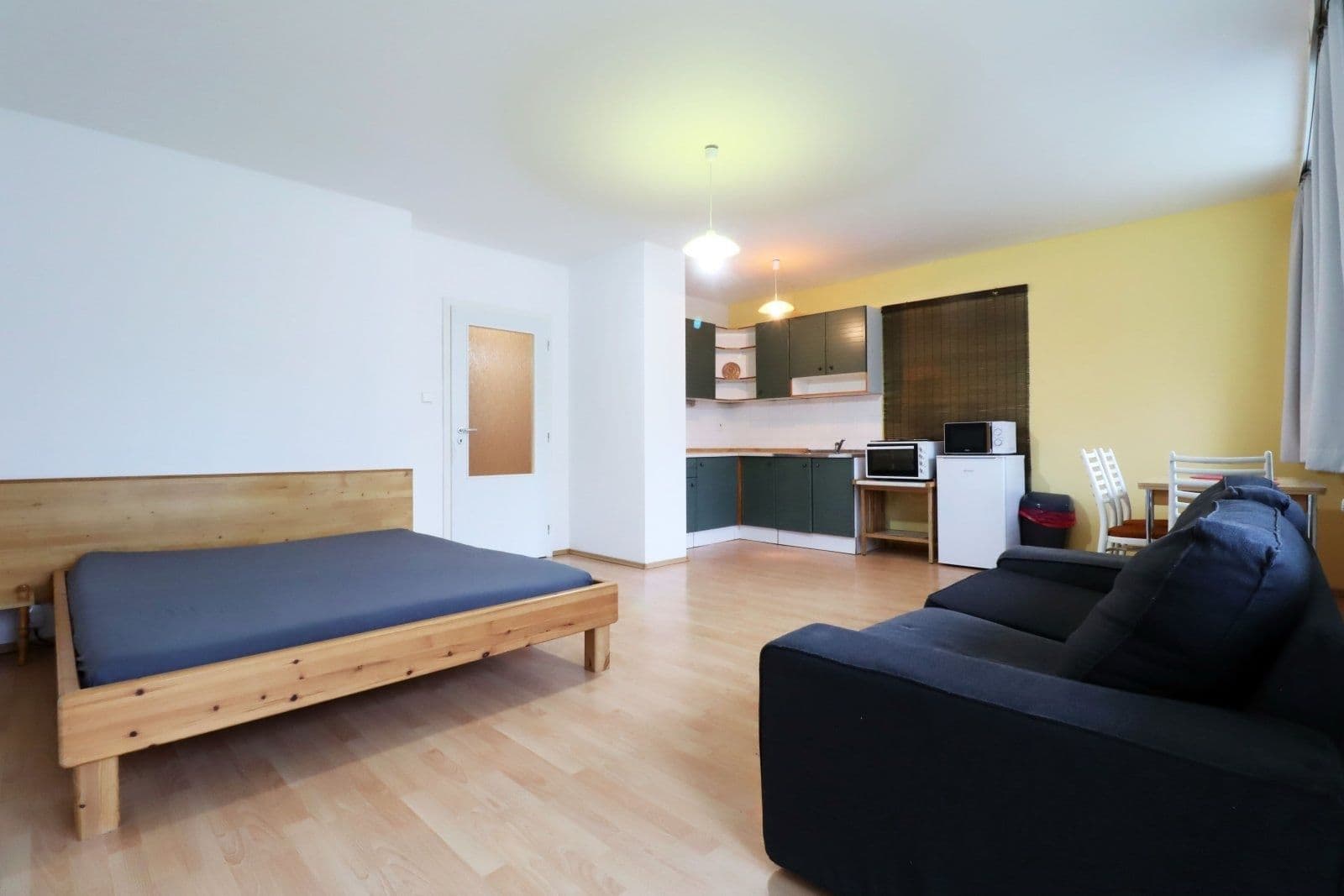 Prenájom bytu 1-izbový 38 m², Kusého, Praha, Praha Prenájom bytu 1-izbový 38 m², Kusého, Praha, Praha