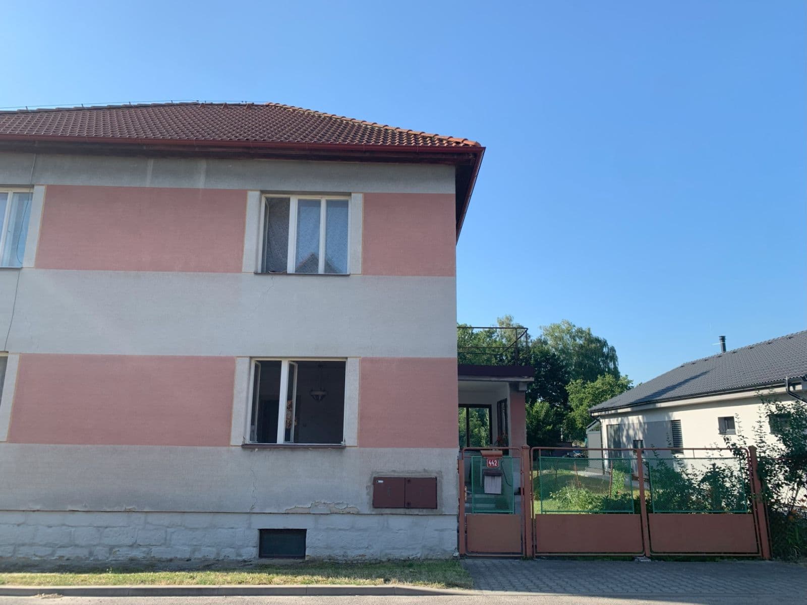 Predaj domu 200 m², pozemek 1.282 m², Požárníků, Dolní Bousov, Středočeský kraj Predaj domu 200 m², pozemek 1.282 m², Požárníků, Dolní Bousov, Středočeský kraj