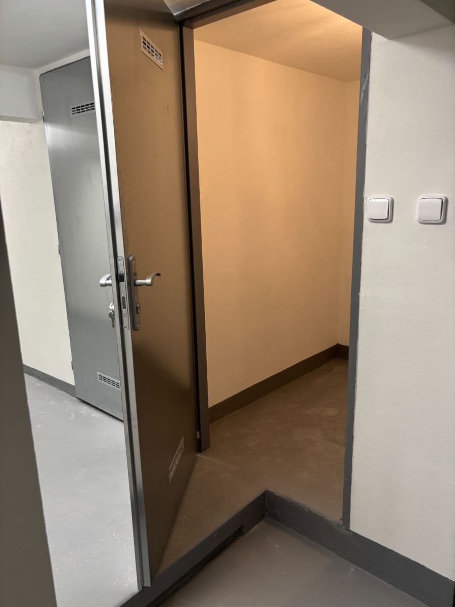 Prenájom bytu 2-izbový 52 m², K Moravině, Praha, Praha Prenájom bytu 2-izbový 52 m², K Moravině, Praha, Praha