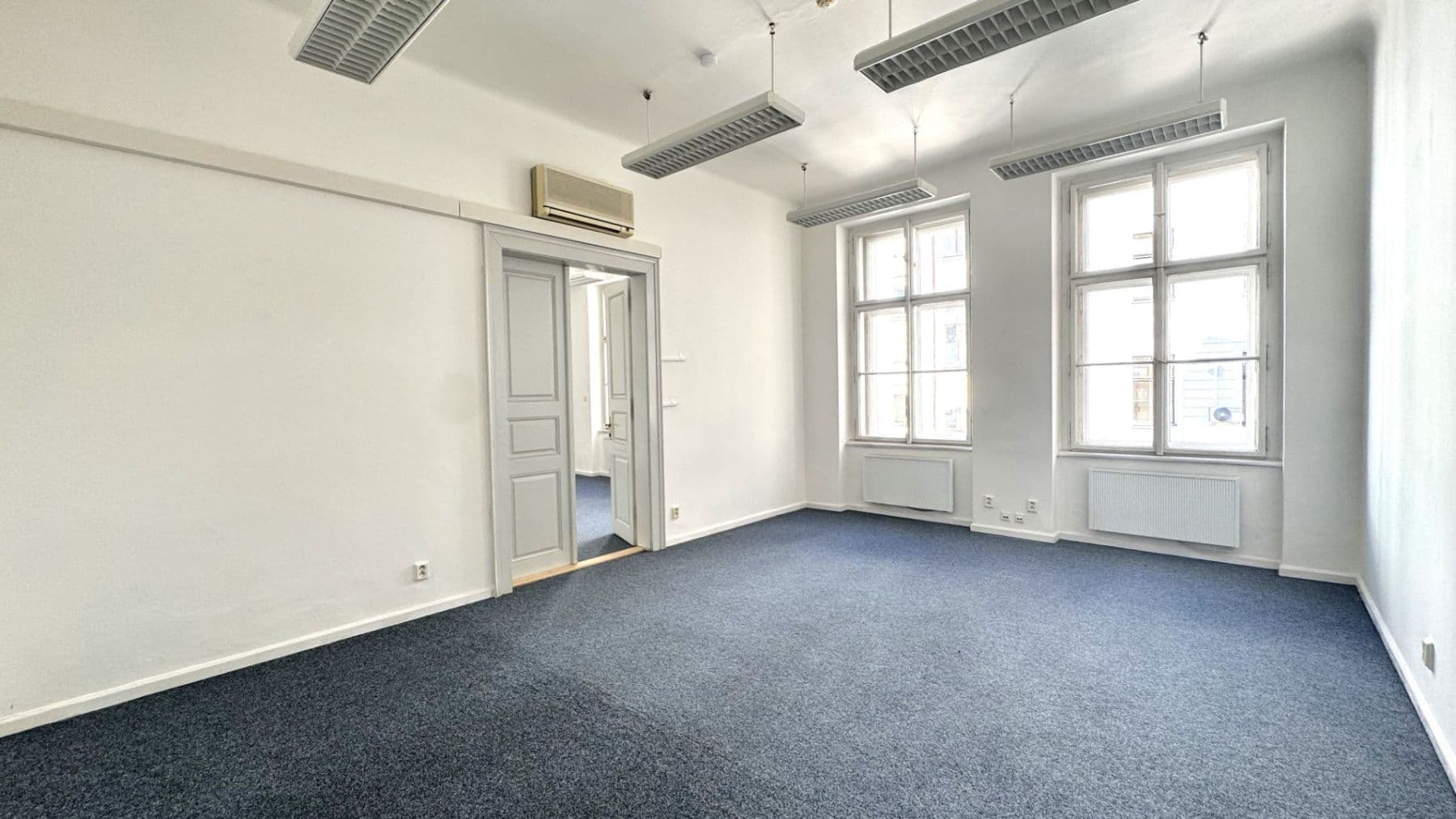 Prenájom kancelárie 237 m², Žitná, Praha, Praha Prenájom kancelárie 237 m², Žitná, Praha, Praha