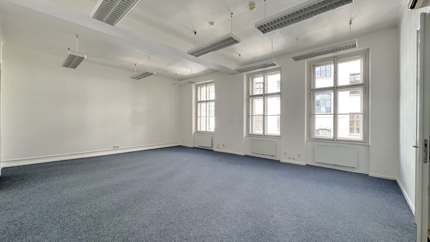 Prenájom kancelárie 237 m², Žitná, Praha, Praha Prenájom kancelárie 237 m², Žitná, Praha, Praha