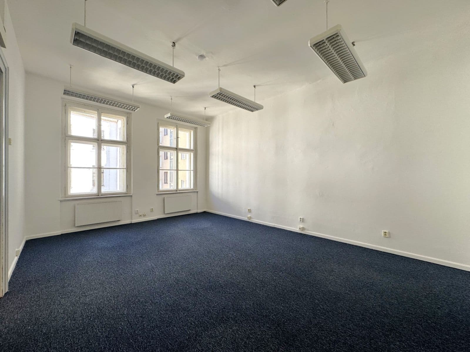 Prenájom kancelárie 243 m², Žitná, Praha, Praha Prenájom kancelárie 243 m², Žitná, Praha, Praha