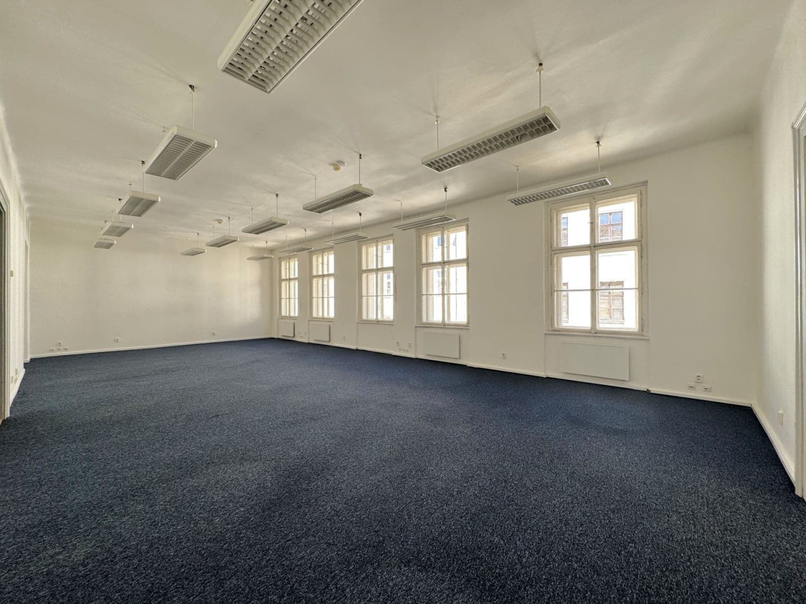 Prenájom kancelárie 243 m², Žitná, Praha, Praha Prenájom kancelárie 243 m², Žitná, Praha, Praha