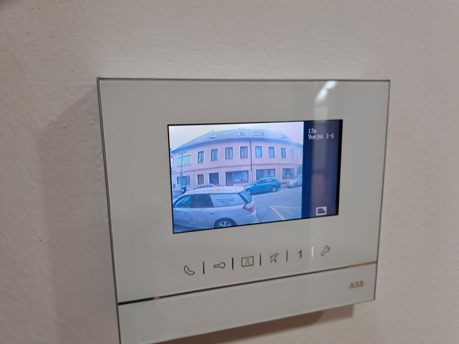 Prenájom bytu 4-izbový 107 m², Nová, České Budějovice, Jihočeský kraj Prenájom bytu 4-izbový 107 m², Nová, České Budějovice, Jihočeský kraj