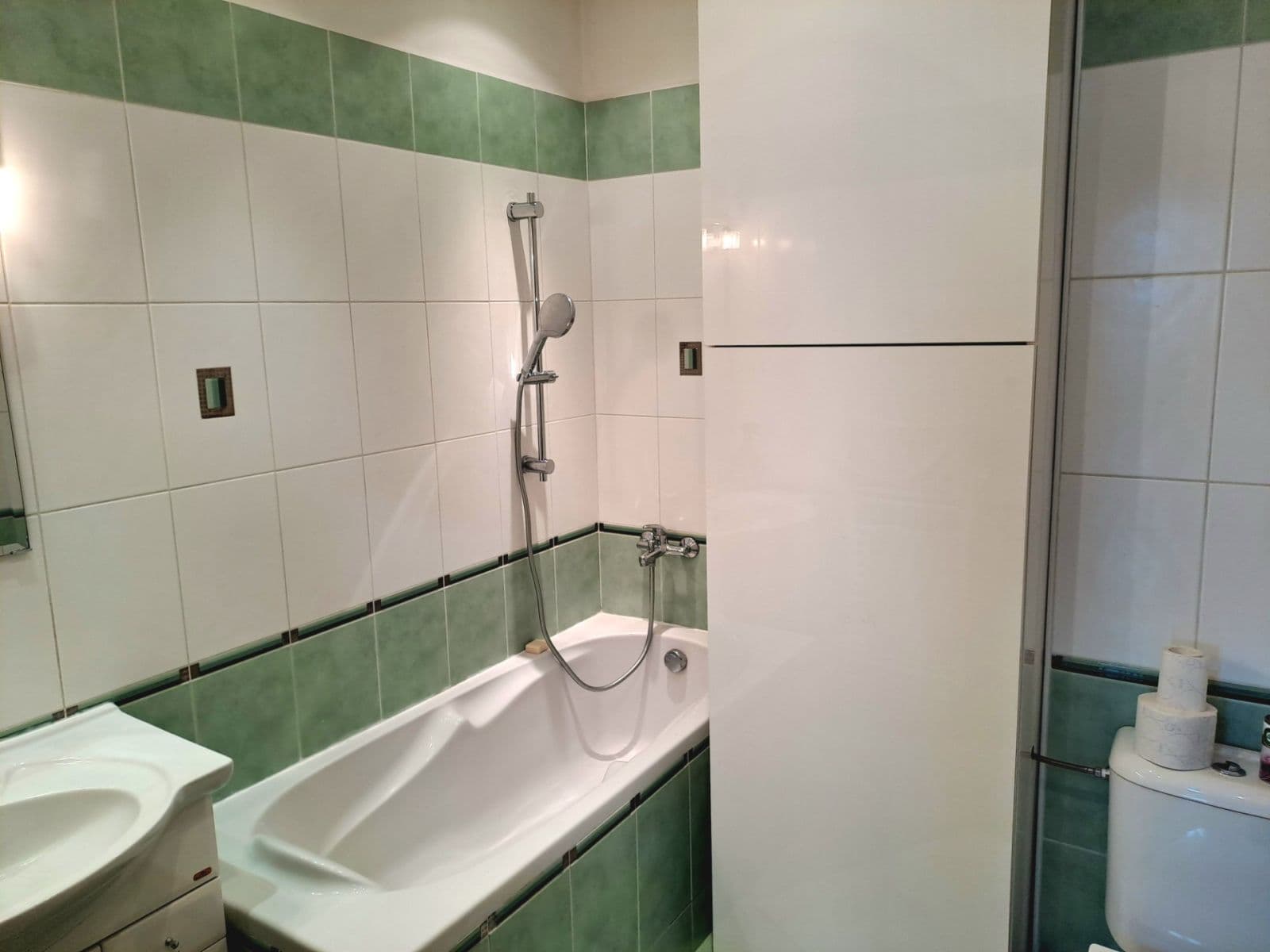 Prenájom bytu 4-izbový 107 m², Nová, České Budějovice, Jihočeský kraj Prenájom bytu 4-izbový 107 m², Nová, České Budějovice, Jihočeský kraj