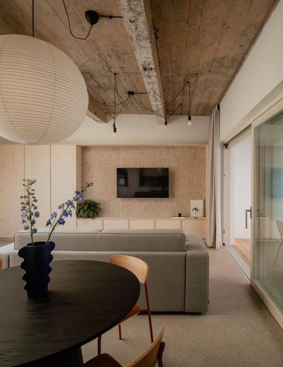 Prenájom bytu 80 m², Sevastopolská, Praha, Praha Prenájom bytu 80 m², Sevastopolská, Praha, Praha