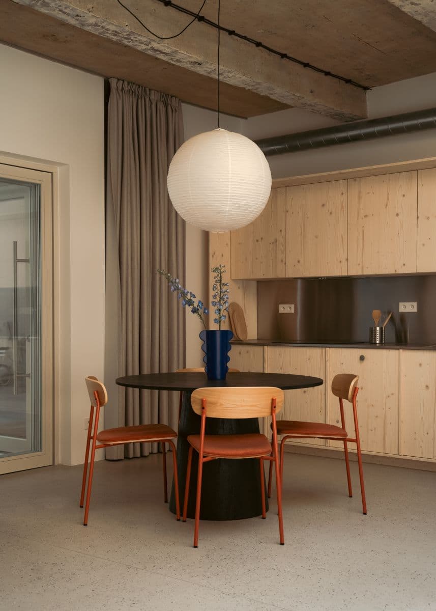 Prenájom bytu 80 m², Sevastopolská, Praha, Praha Prenájom bytu 80 m², Sevastopolská, Praha, Praha