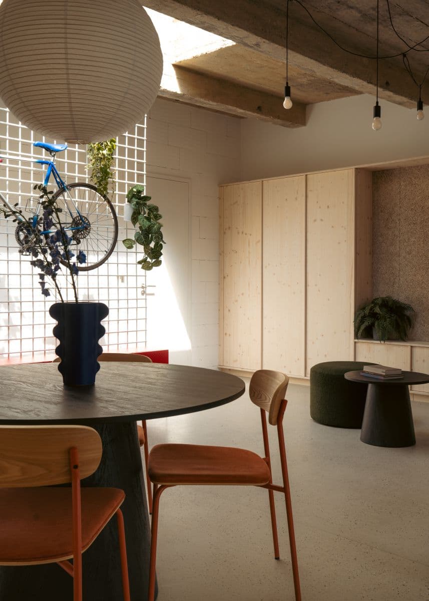 Prenájom bytu 80 m², Sevastopolská, Praha, Praha Prenájom bytu 80 m², Sevastopolská, Praha, Praha