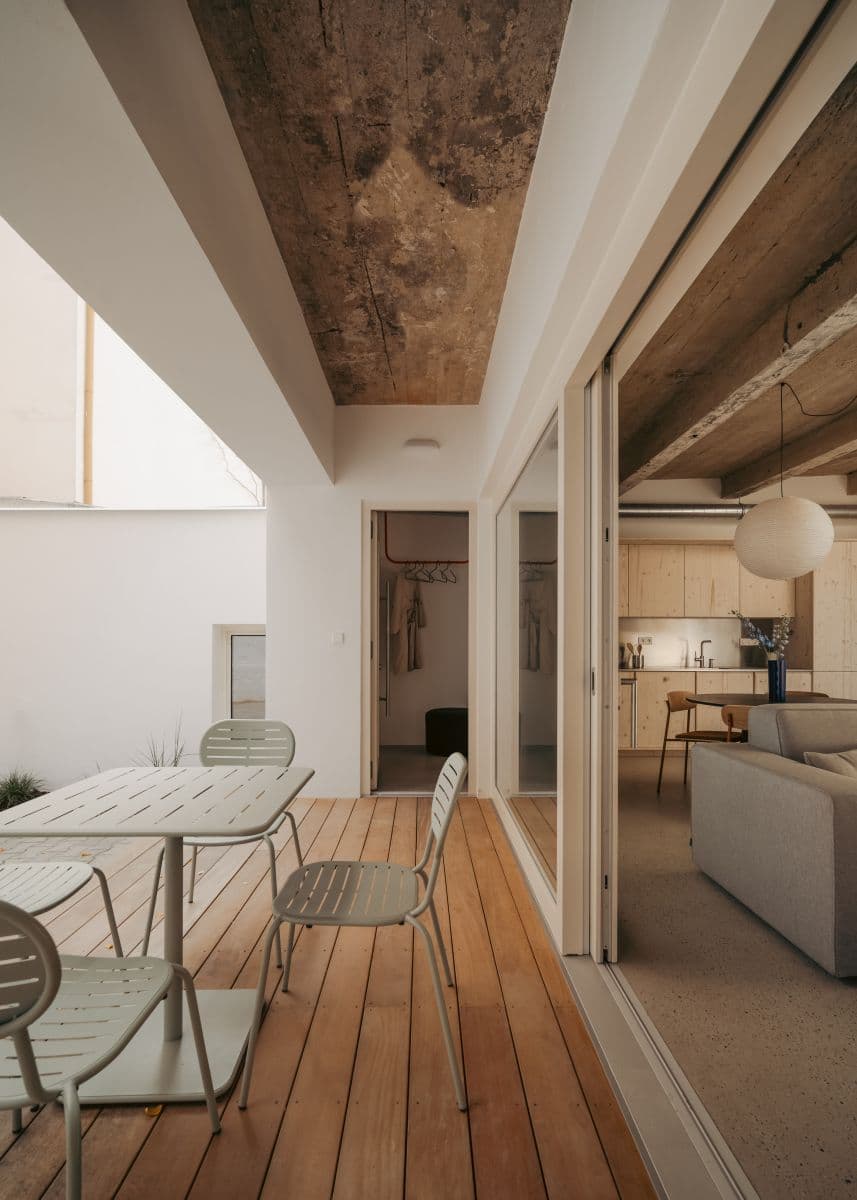 Prenájom bytu 80 m², Sevastopolská, Praha, Praha Prenájom bytu 80 m², Sevastopolská, Praha, Praha