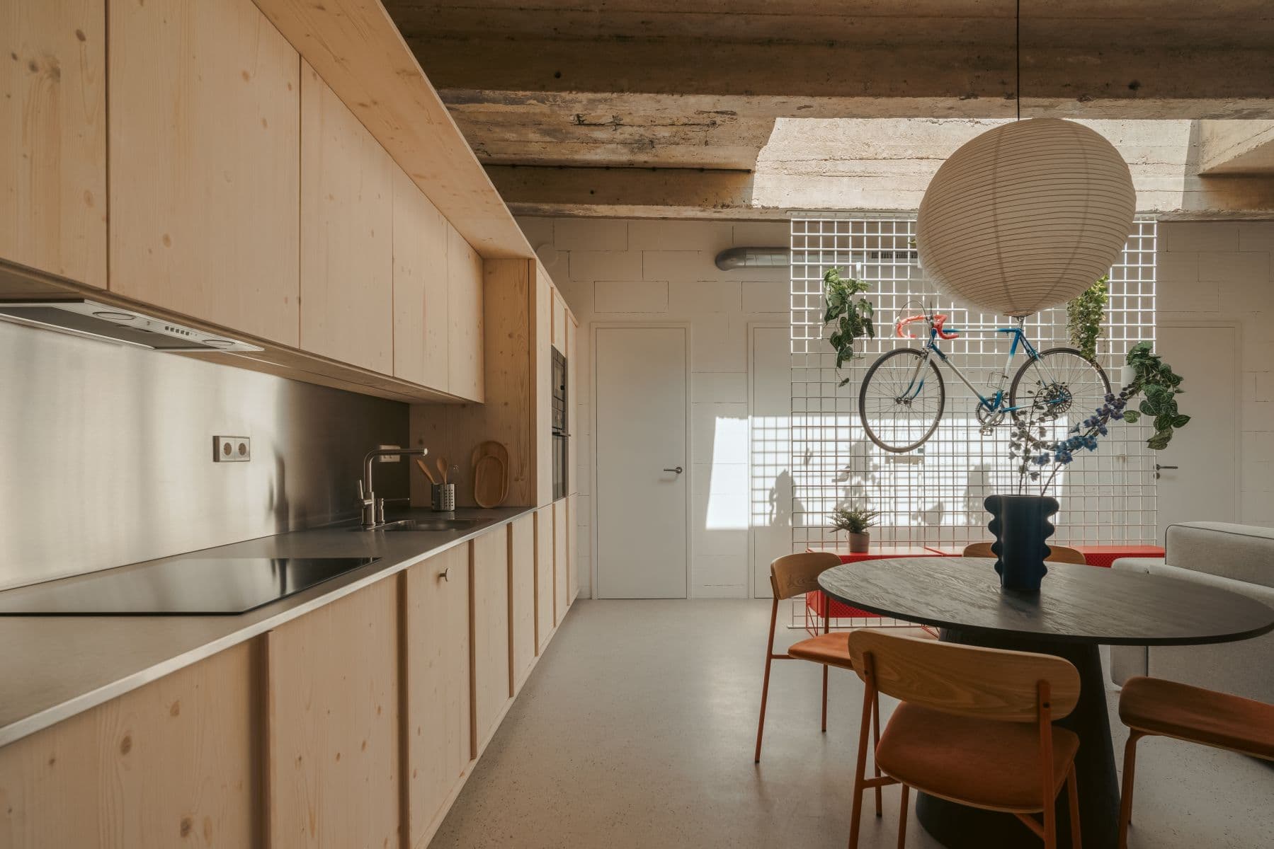 Prenájom bytu 80 m², Sevastopolská, Praha, Praha Prenájom bytu 80 m², Sevastopolská, Praha, Praha