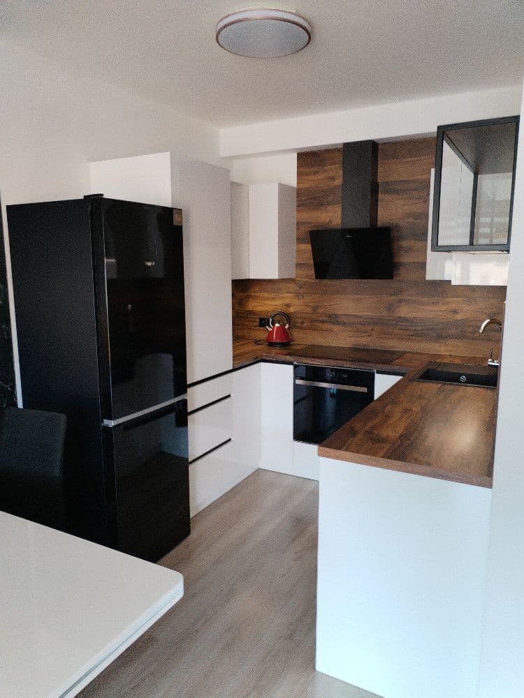 Predaj bytu 2-izbový 63 m², Nové Dvory-Podhůří, Frýdek-Místek, Moravskoslezský kraj Predaj bytu 2-izbový 63 m², Nové Dvory-Podhůří, Frýdek-Místek, Moravskoslezský kraj