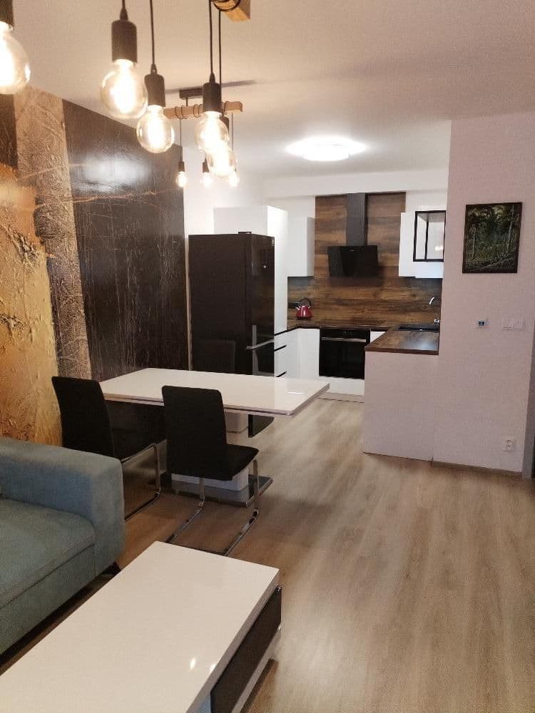 Predaj bytu 2-izbový 63 m², Nové Dvory-Podhůří, Frýdek-Místek, Moravskoslezský kraj Predaj bytu 2-izbový 63 m², Nové Dvory-Podhůří, Frýdek-Místek, Moravskoslezský kraj