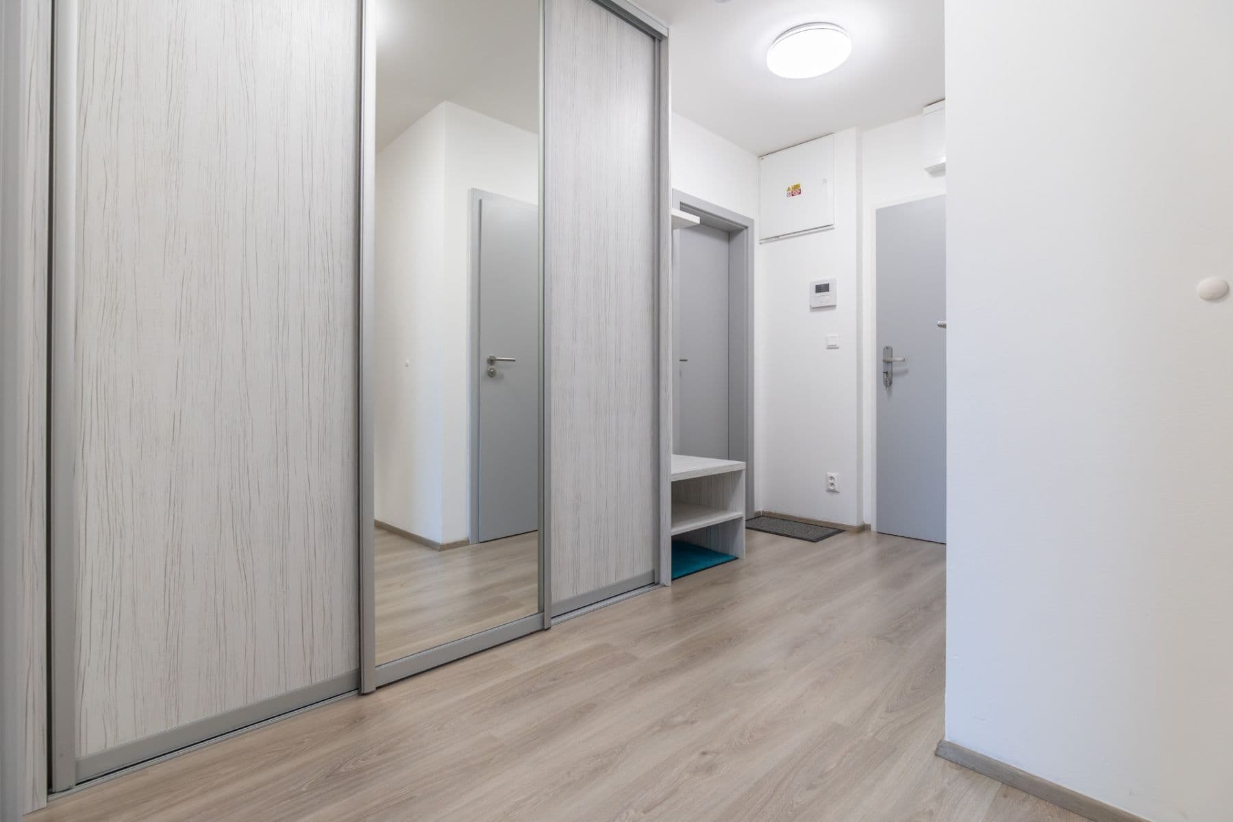 Predaj bytu 2-izbový 63 m², Nové Dvory-Podhůří, Frýdek-Místek, Moravskoslezský kraj Predaj bytu 2-izbový 63 m², Nové Dvory-Podhůří, Frýdek-Místek, Moravskoslezský kraj